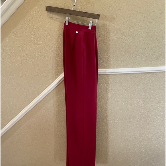 High-rise, wide leg trouser - Picture 3 of 8